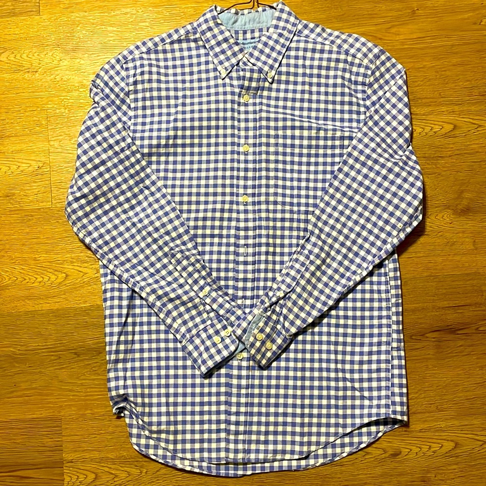 Men’s long sleeve button down dress shirt